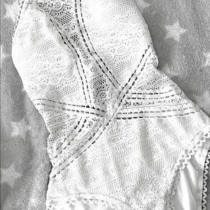 BECCA Beautiful one-piece swimsuit.  Soft, white-lace halter!  Size XS